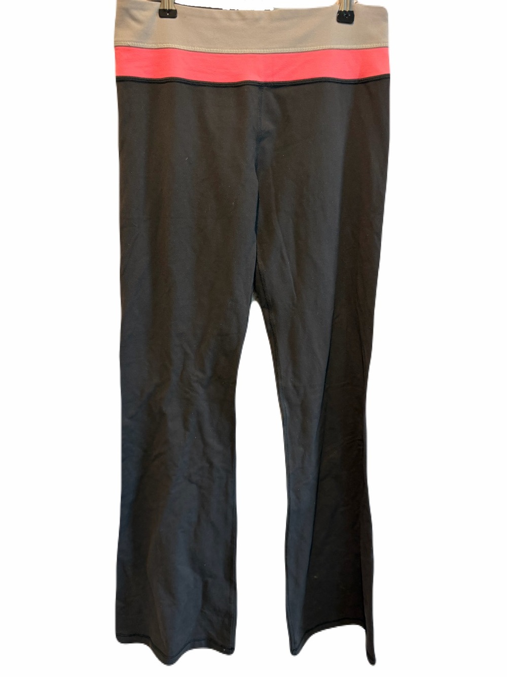 LuLuLemon Groove Pant Full Length Flare size 6 Gray